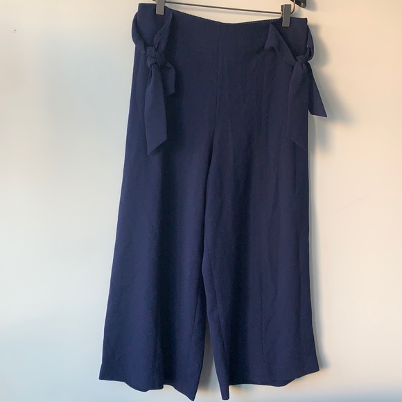 Club Monaco navy culottes - Picture 1 of 1